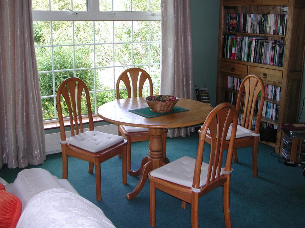 Saggart Laragh Mountain View Lodge מראה חיצוני תמונה