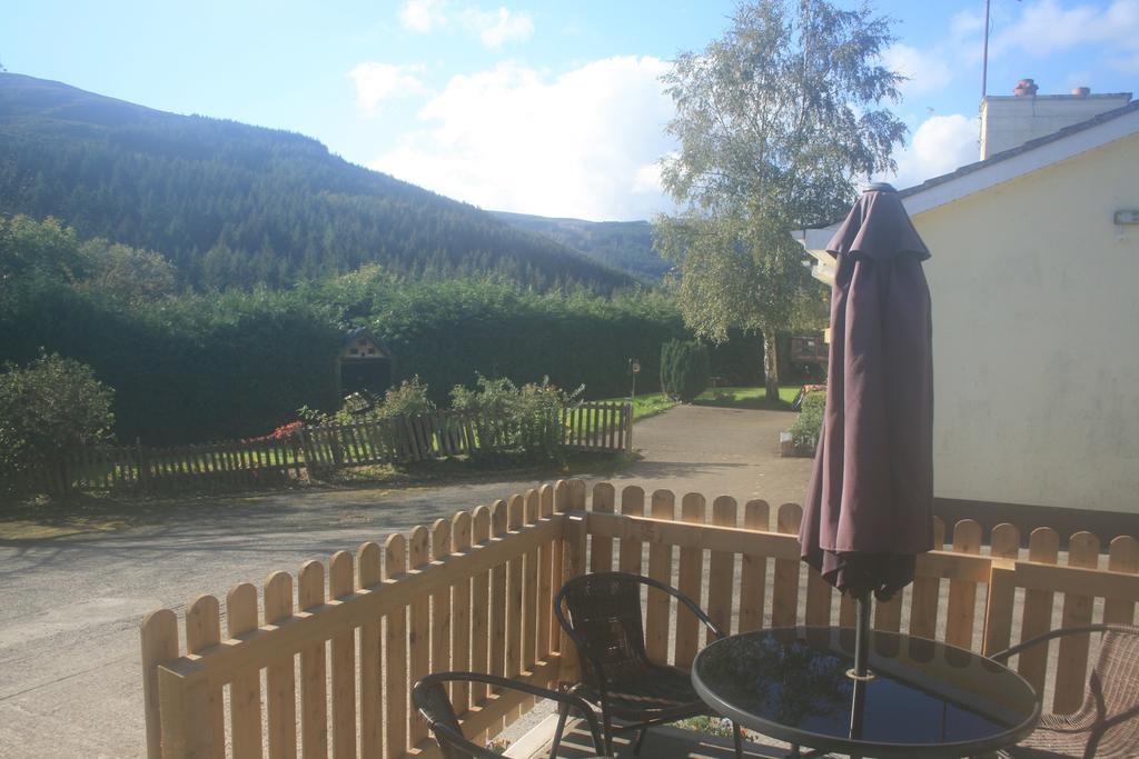 Saggart Laragh Mountain View Lodge חדר תמונה
